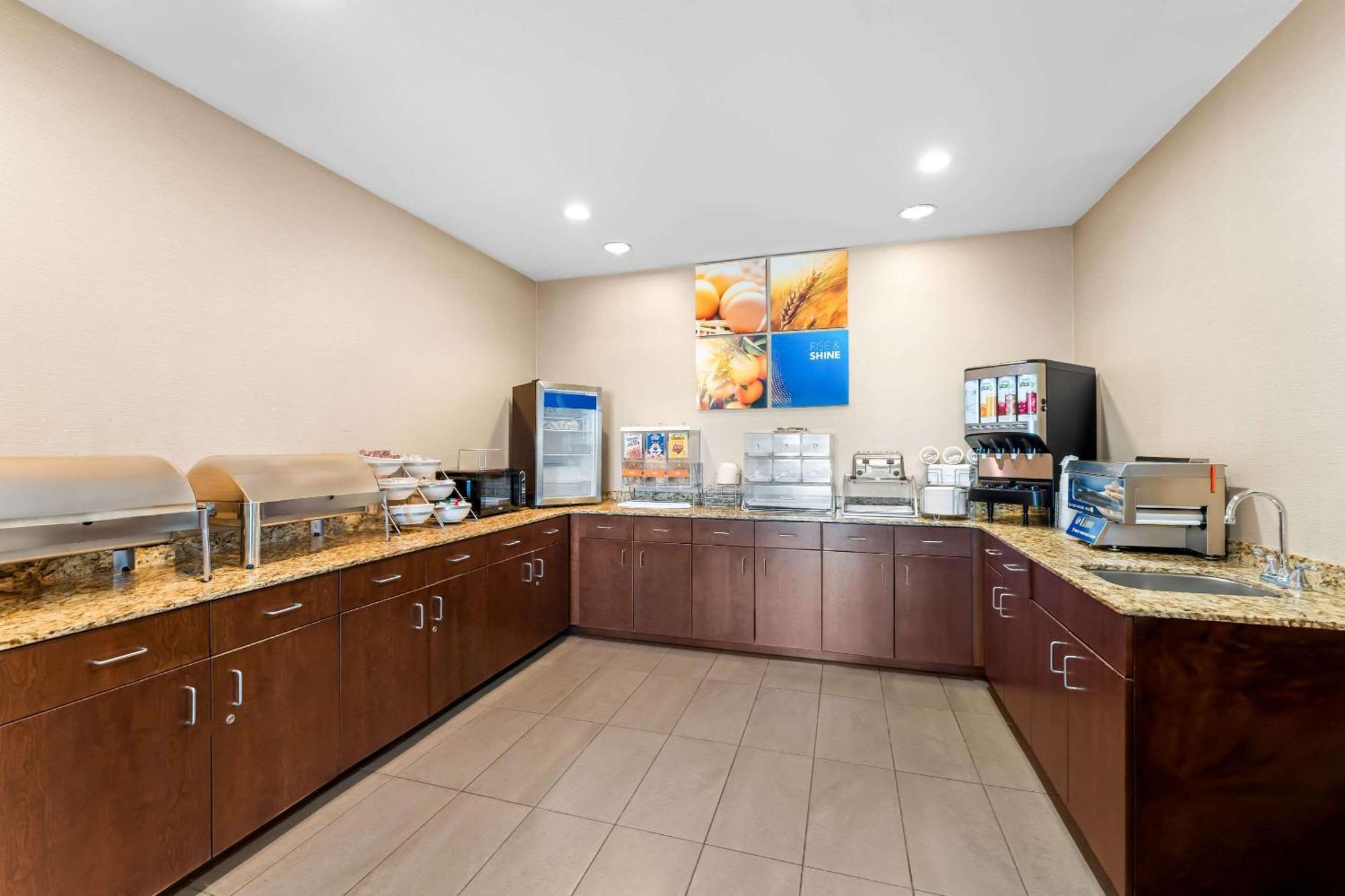 Comfort Inn & Suites Avera Southwest Sioux Falls Extérieur photo