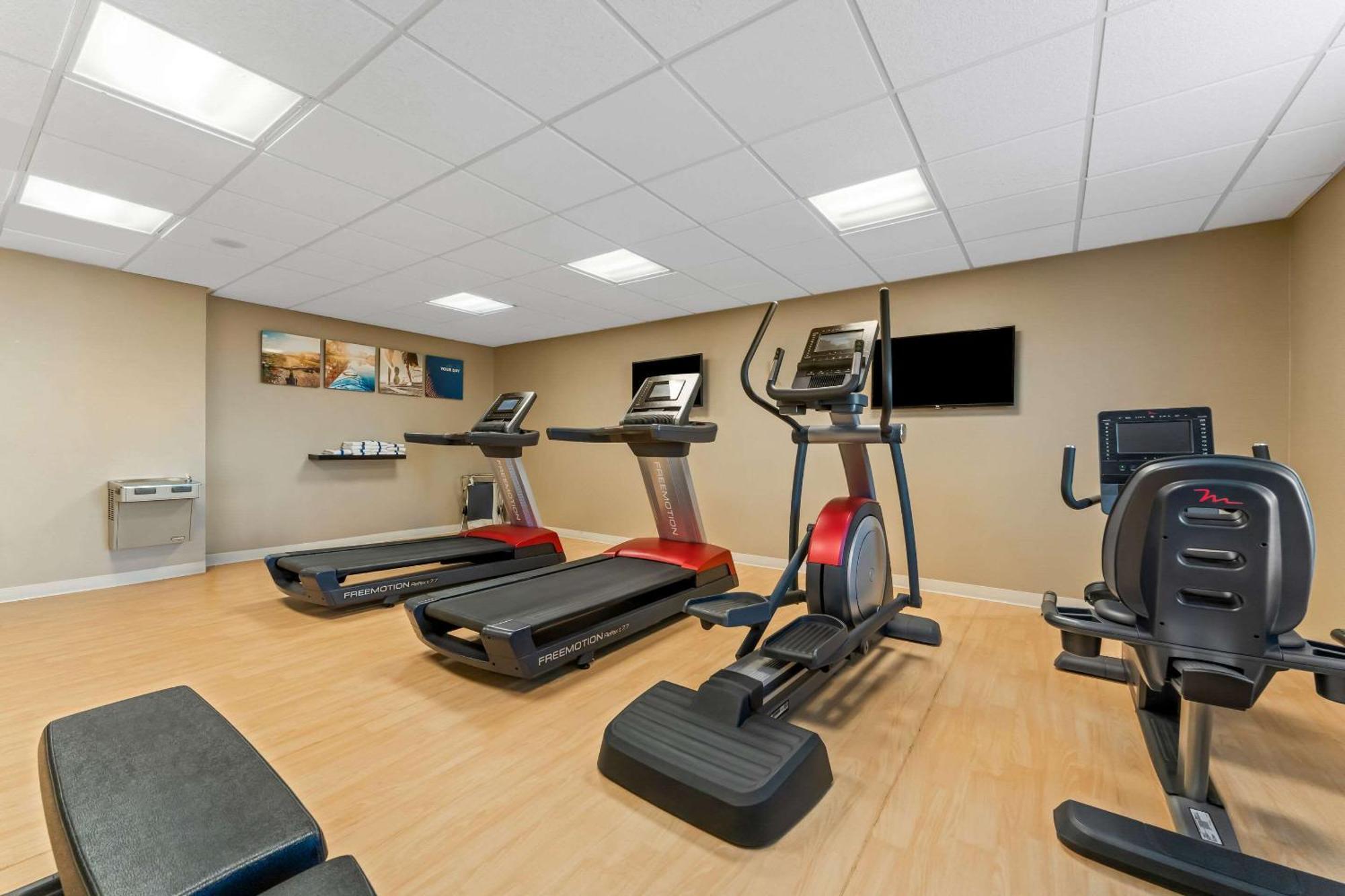 Comfort Inn & Suites Avera Southwest Sioux Falls Extérieur photo