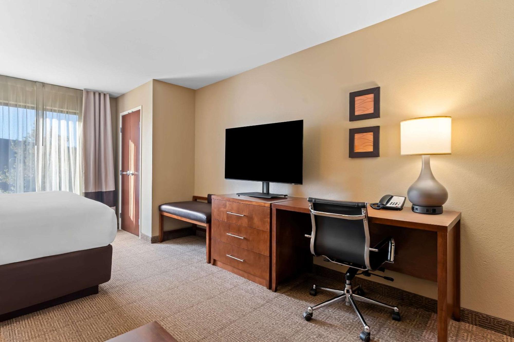 Comfort Inn & Suites Avera Southwest Sioux Falls Extérieur photo