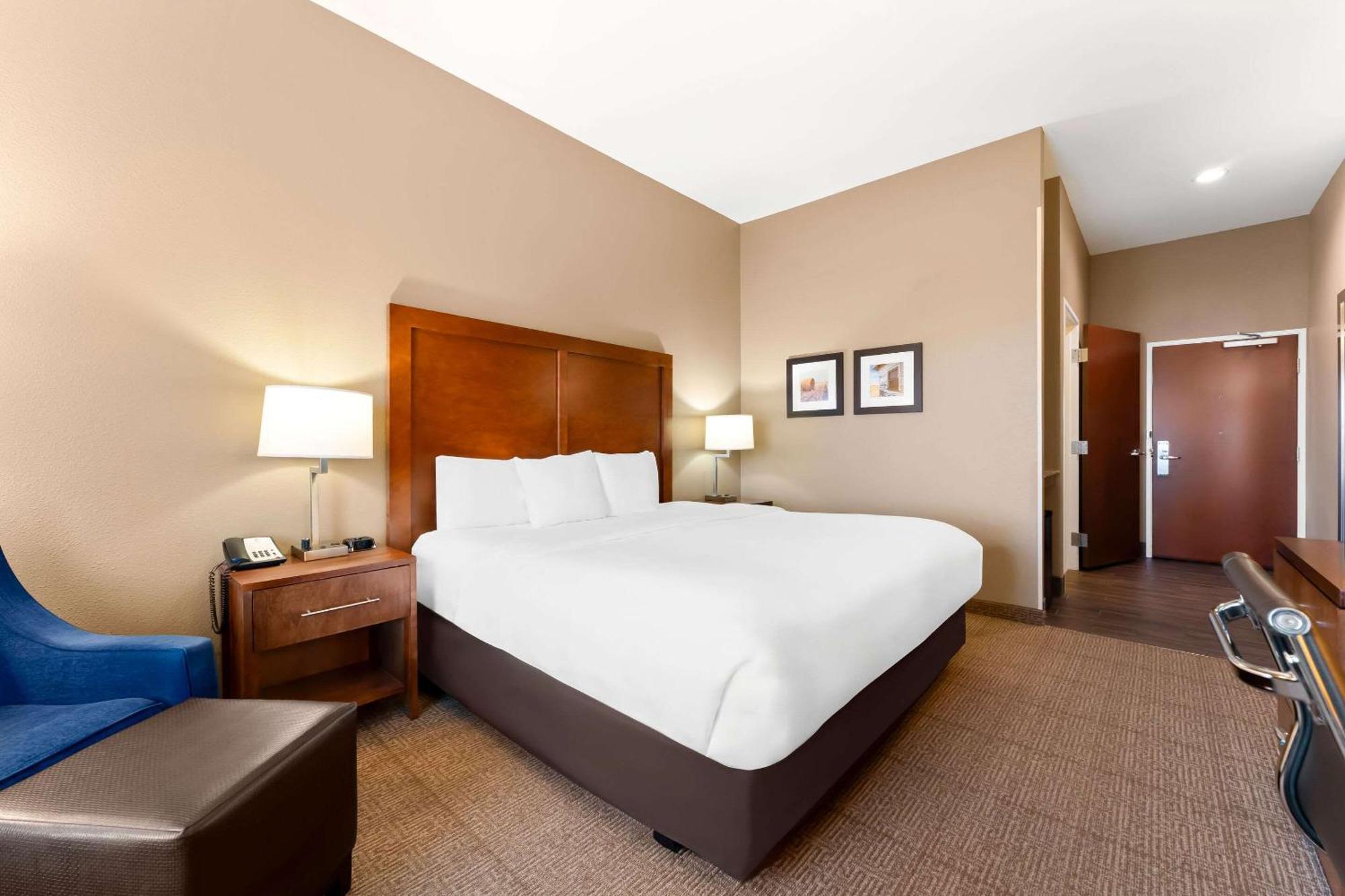 Comfort Inn & Suites Avera Southwest Sioux Falls Extérieur photo